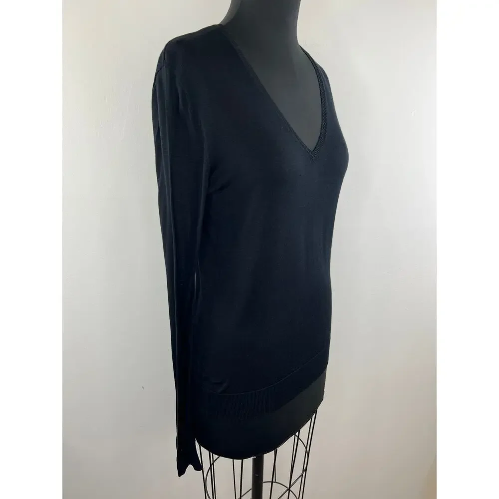 Equipment Femme Black V-Neck Long Sleeve Women's Pullover Silk Sweater M Medium